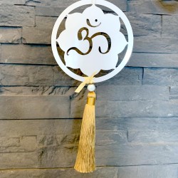 Décor à suspendre AUM Petit